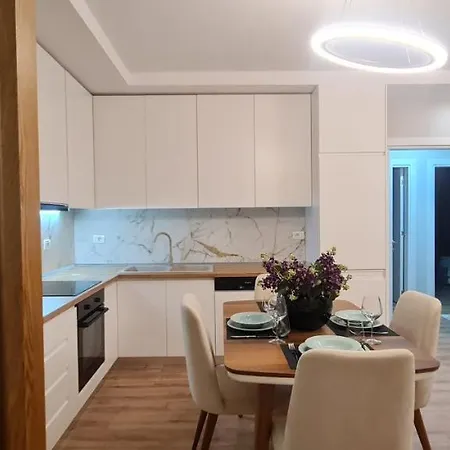 Tam Serviced Komuna E Parisit District Tirana